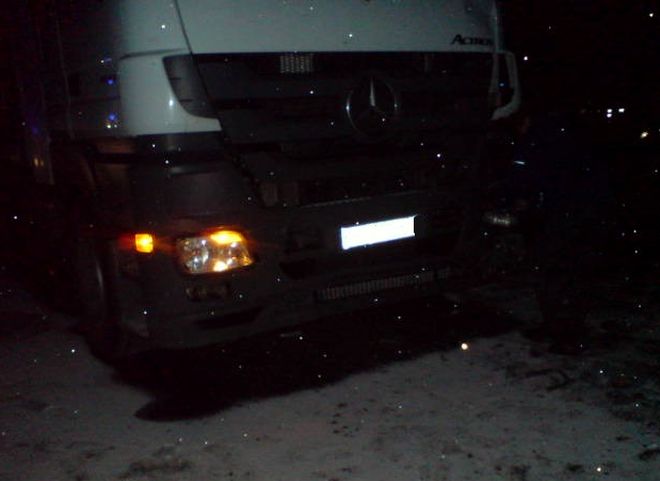 В Скопинском районе маршрутка столкнулась с грузовиком