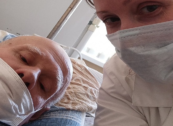 Рязанский нейрохирург умер после падения на улице