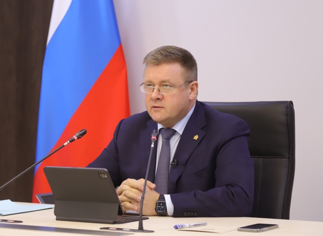 Губернатор Любимов встретился с главой Ухоловского района