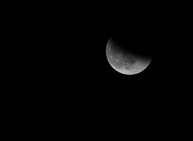 В ночь на субботу россияне смогут увидеть полутеневое лунное затмение