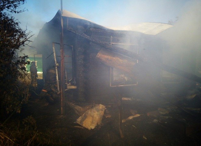 При пожаре в дачном доме под Касимовом погибли мужчина и женщина