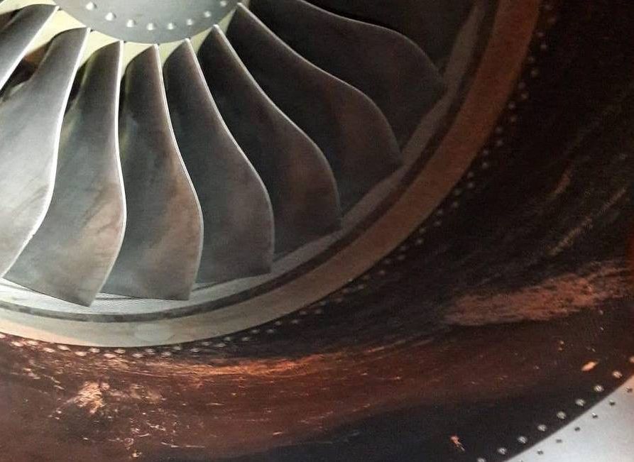 Стала известна причина отказа двигателя у SSJ-100, аварийно севшего в Тюмени