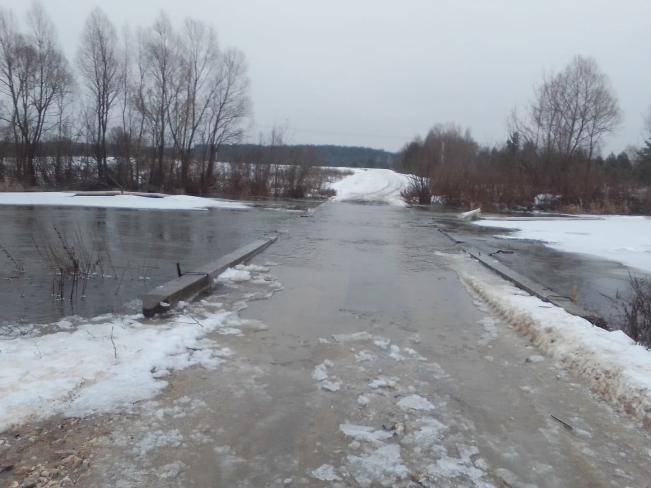 Под водой рязань. Летники Рязанская область затопило мост. Подтопляемой объекта строительства.