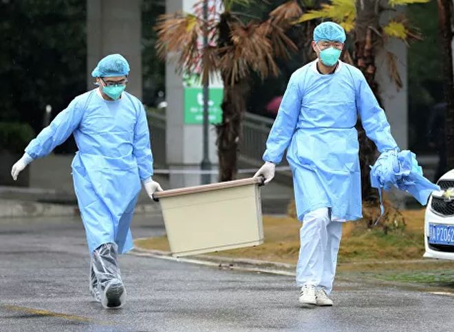 В Китае число жертв коронавируса выросло до 170 человек