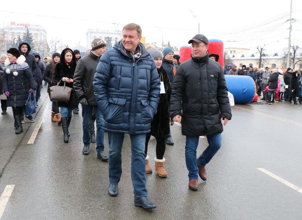 Любимов и Карабасов приняли участие в масленичных гуляньях