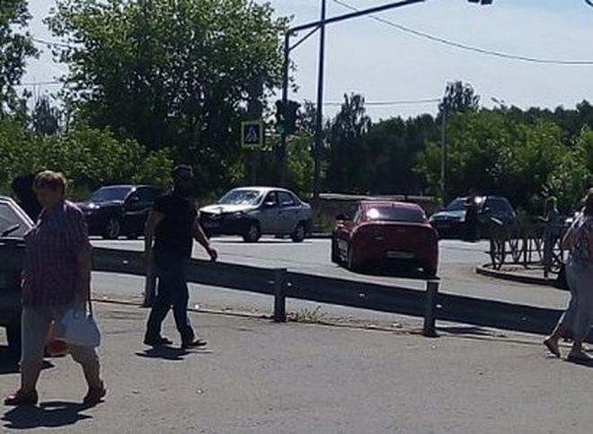 Полиция ищет очевидцев наезда на улице Качевской