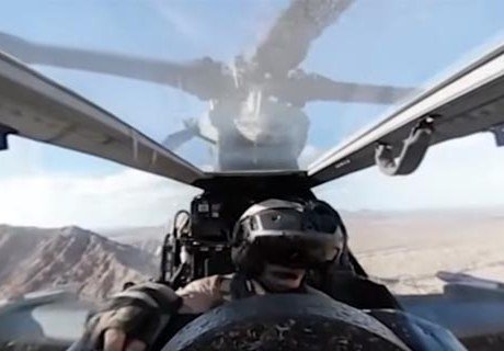 Морпехи США записали видео из кабины ударного вертолета