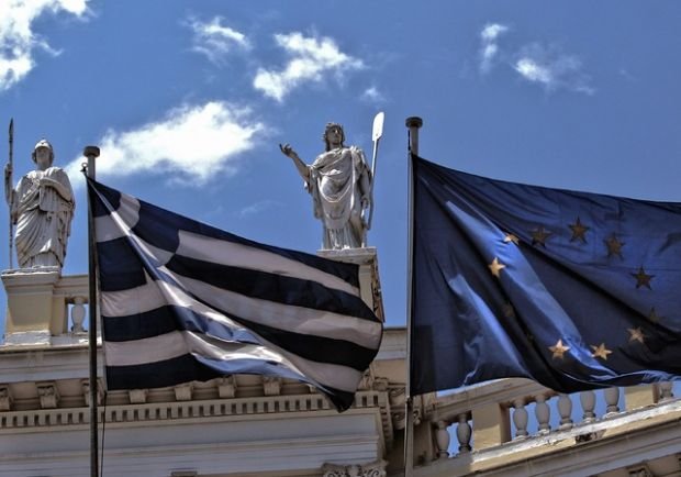 Парламент Греции одобрил соглашение с кредиторами