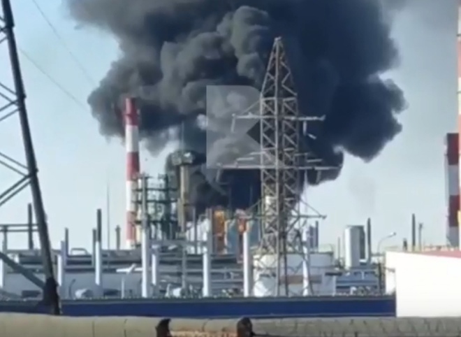 Опубликовано видео пожара на Рязанском нефтезаводе