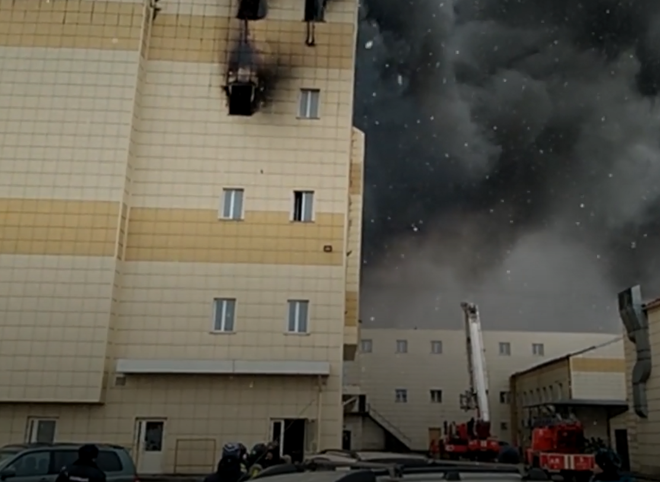 Снос сгоревшего здания ТЦ «Зимняя вишня» в Кемерове начнется во вторник