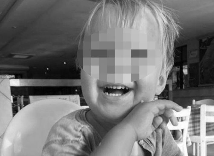 Скончался двухлетний мальчик из России, который впал в кому в Португалии