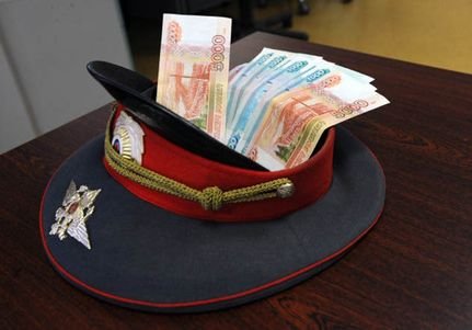 Рязанка заплатит 30 тыс. штрафа за взятку полицейскому