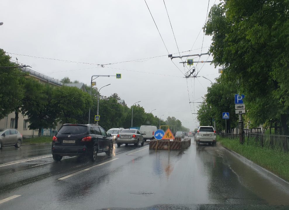 На Куйбышевском шоссе прокладывают ливневку