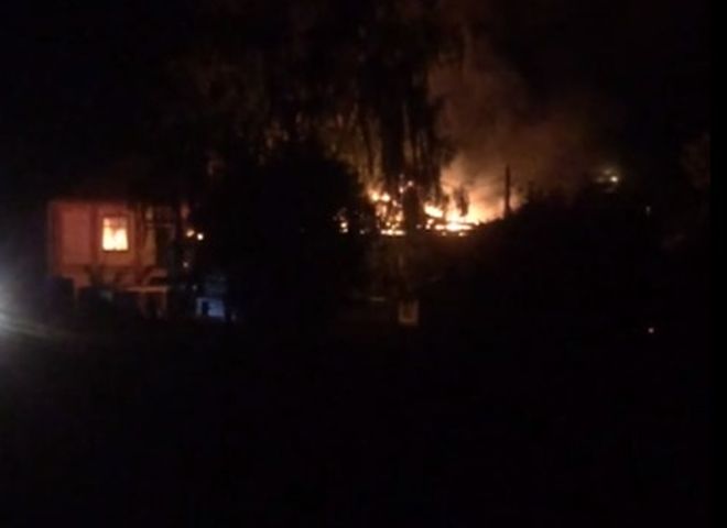 В Михайлове произошел пожар в многоквартирном доме (видео)