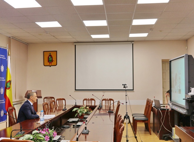 Аркадий Фомин провел заседание комиссии Совета законодателей РФ