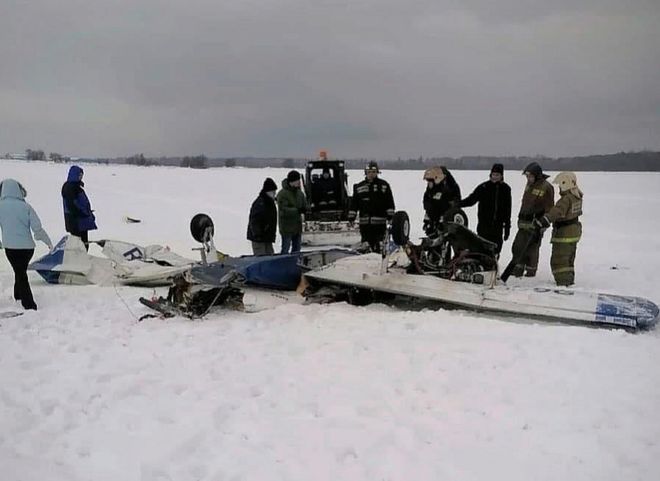 В Ленобласти при крушении легкомоторного самолета погибли три человека