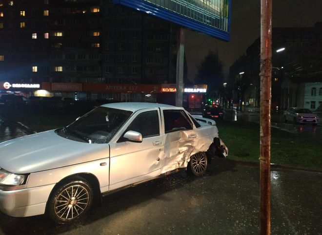 В ДТП на улице Есенина пострадал водитель «десятки»