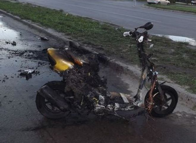В Рязани сгорел скутер