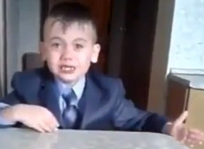 Дагестанский школьник расплакался во время рассказа о тяготах учебы  (видео)