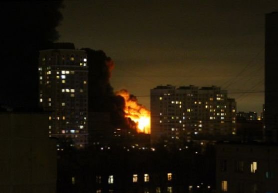 В Москве бушует крупнейший за 25 лет пожар (видео)