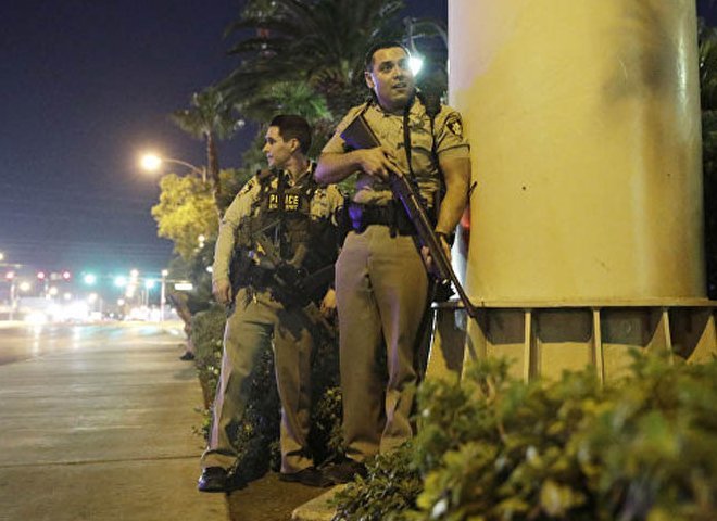 При нападении в Лас-Вегасе погибли 50 человек, более 400 пострадали