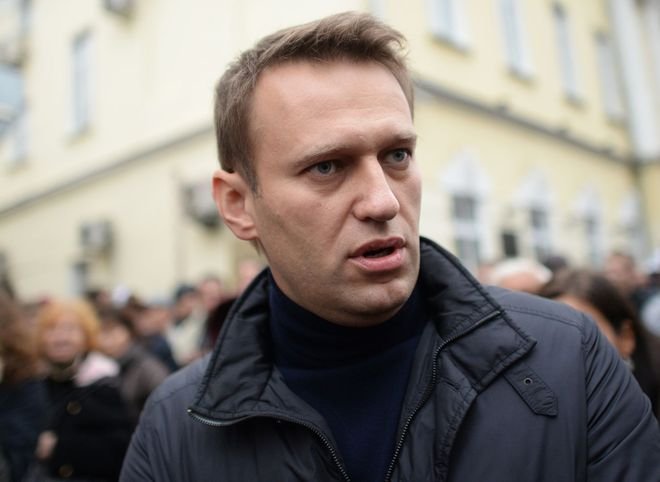 В ФБК Навального пришли полицейские и судебные приставы