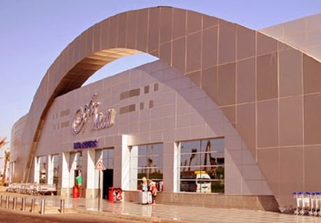 Глава аэропорта Шарм-эль-Шейха смещен с должности