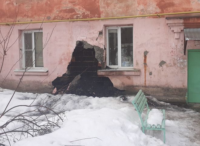 В мэрии прокомментировали обрушение дома на улице Ленинского Комсомола