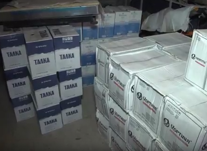 В рязанских гаражах полицейские обнаружили семь тонн контрафактного алкоголя