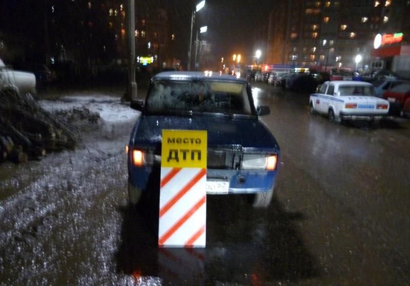 На улице Новоселов ВАЗ сбил рязанца, нарушившего правила