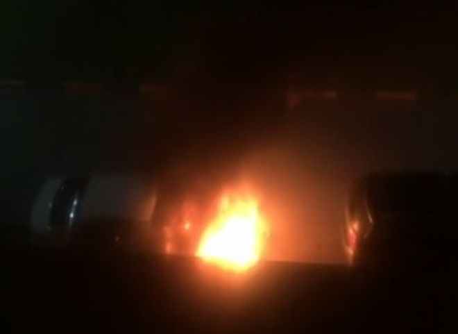 Ночью на улице Птицеводов сгорел автомобиль