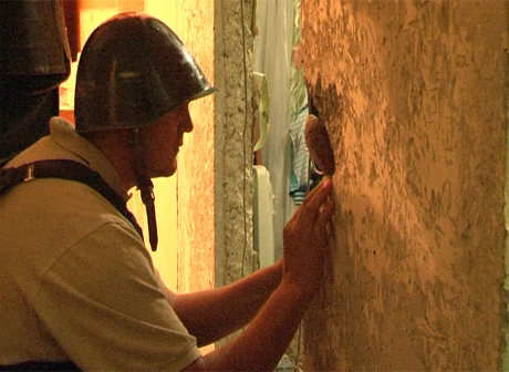 Волгоградец обнаружил в стене мину во время ремонта квартиры