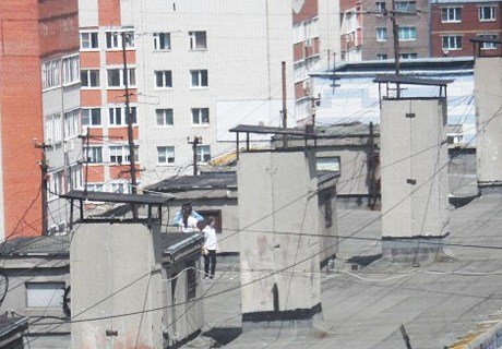 Рязанские подростки отметили последний звонок на крыше