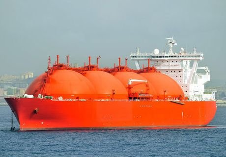 США впервые отправил танкер с газом в Европу