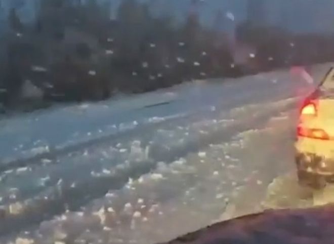 Трассу Сургут – Салехард замело снегом