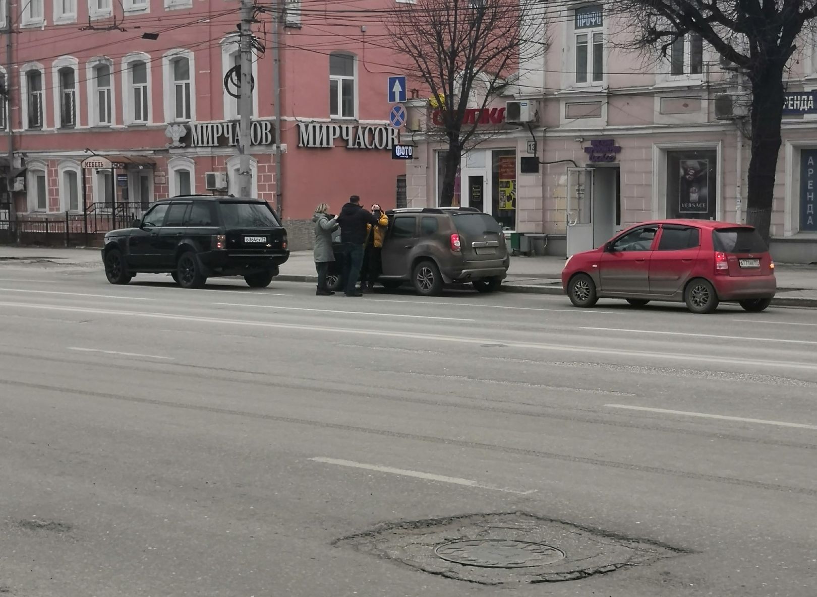 Стали известны подробности драки автомобилистов в центре Рязани