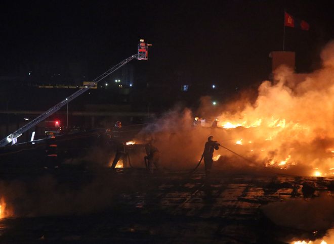 В Монголии сгорел крупнейший в мире завод кашемира (видео)