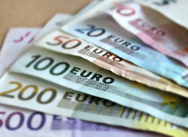 Курс евро обновил исторический максимум