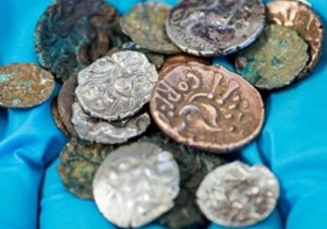 В Британии обнаружен уникальный клад монет