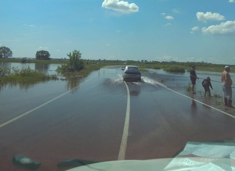 Дорогу в Заокское и Коростово затопило