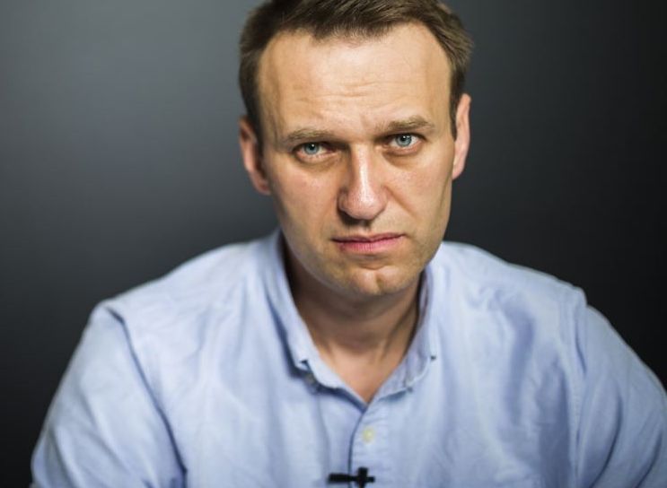 Навального экстренно госпитализировали из спецприемника