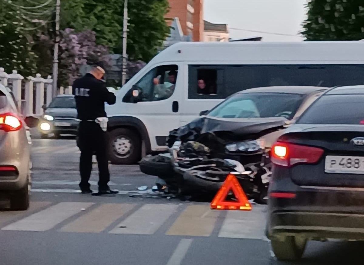 В полиции прокомментировали ДТП с мотоциклом в центре Рязани