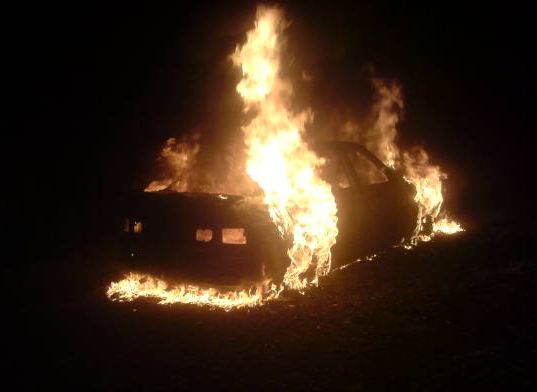 На Московском шоссе сгорел автомобиль