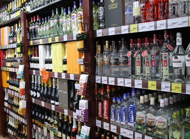 Рязанская продавщица пойдет под суд за продажу алкоголя подросткам