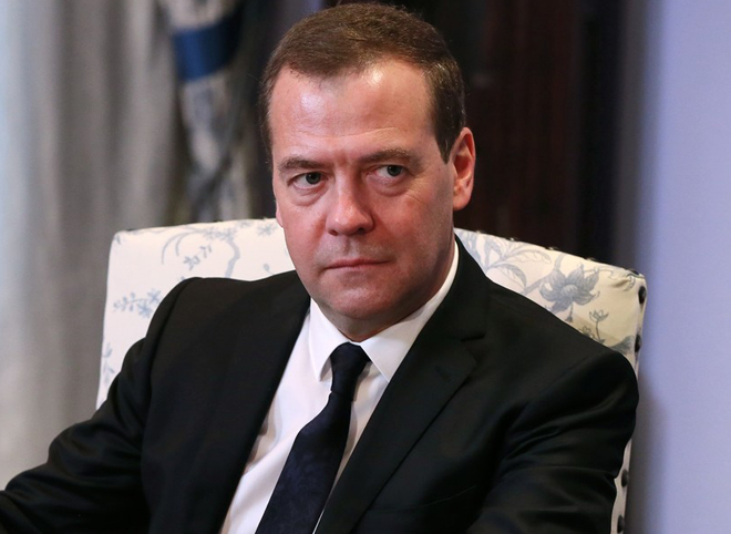 Госдума утвердила Медведева премьер-министром