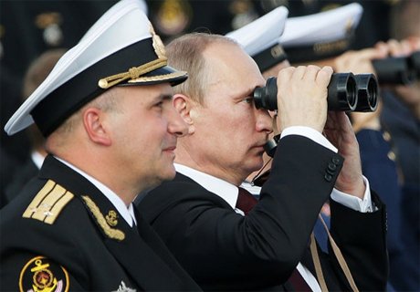 Путин привел Северный флот в полную боевую готовность