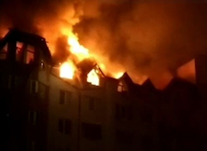 В Анапе загорелся восьмиэтажный жилой дом