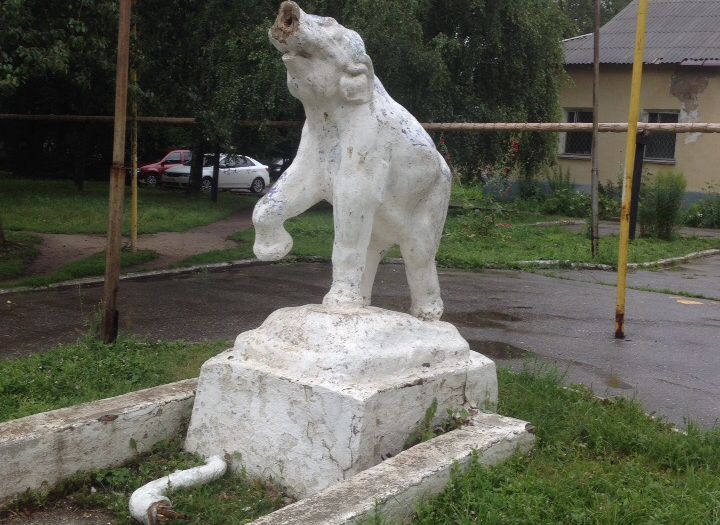 В Рязани вандалы сломали одну из самых известных городских скульптур