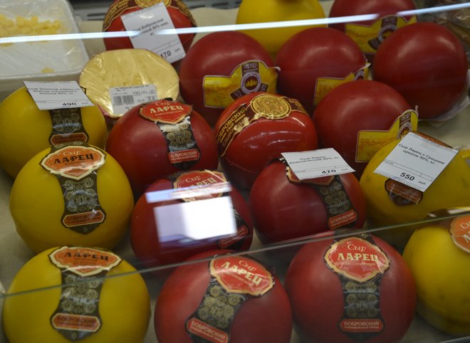 Ткачев предсказал рост доли российских сыров в магазинах до 90%