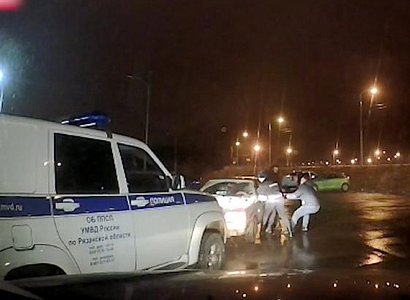 22-летнего рязанца, напавшего на полицейских у «Круиза», не стали заключать под стражу